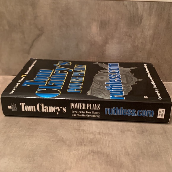 TOM CLANCY’s The Hunt for Red October & Power Plays Books - Picture 9 of 9